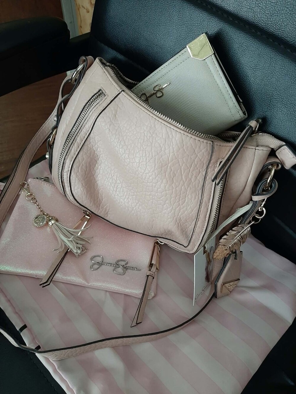 JESSICA SIMPSON "Roxanne" Crossbody 5 Pc Set